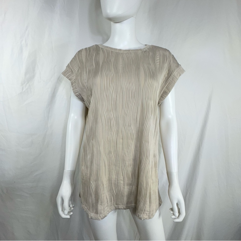 Women’s Beige Textured Short Sleeve Career Top - Picture 2 of 7